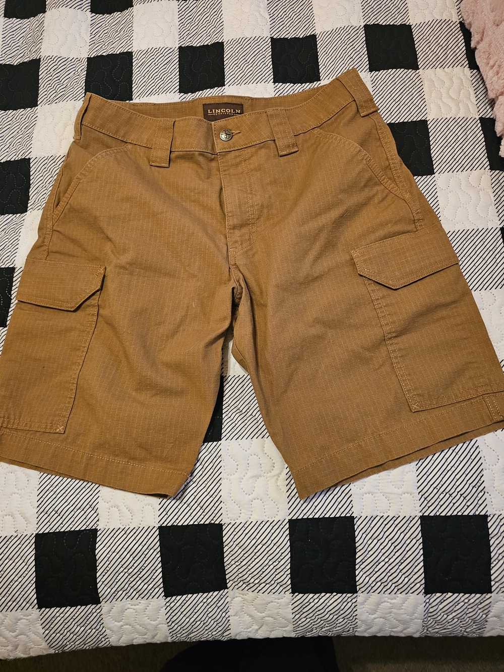 Lincoln Outfitters, Men's Tan Cargo Shorts